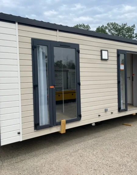Mobile Home T2 – Solución de vivienda moderna y flexible