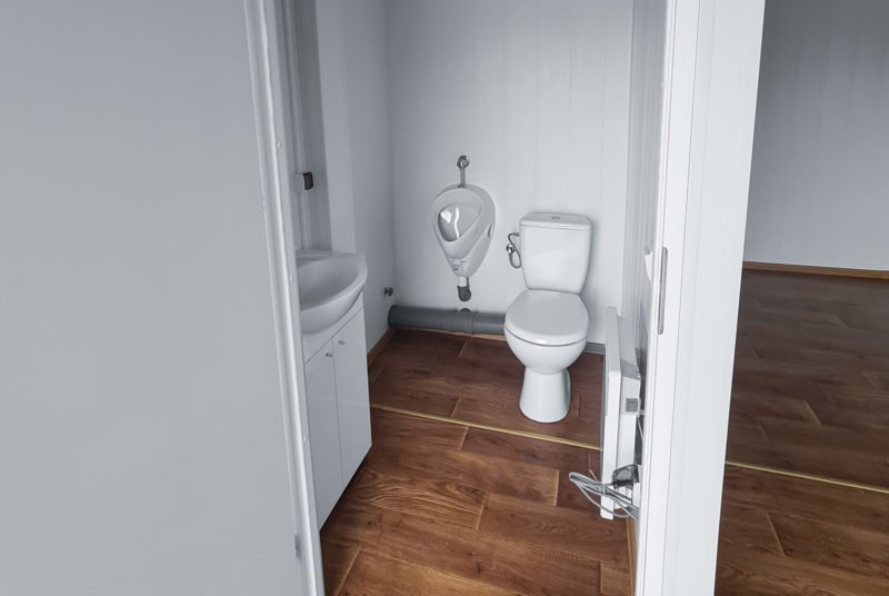 Contenedor de oficina doble (29,4m²) con baño - Imagen 6