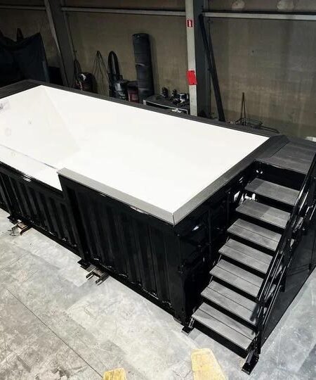 Piscina contenedor negro de 6m