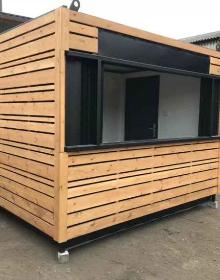 Contenedores Outlet Shipping 10ft x 8ft Cladded Food/Drink